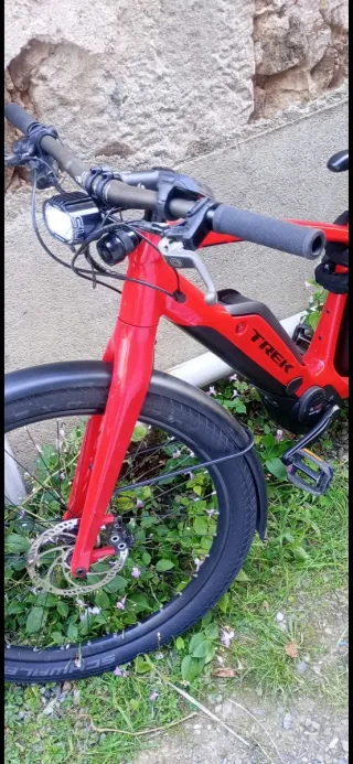 Bicicleta Eléctrica Trek Super Commuter+ 8s