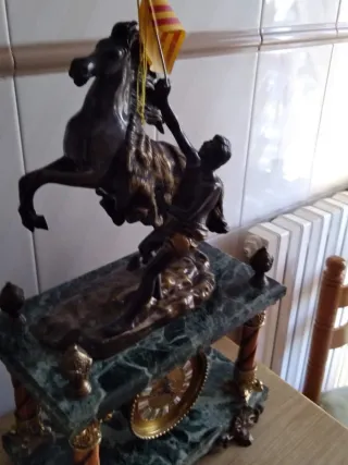 Reloj de sobremesa bronce y mármol