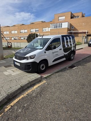 Peugeot Partner 2022