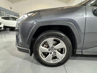 TOYOTA RAV4 Hybrid 220H 4x2 Advance