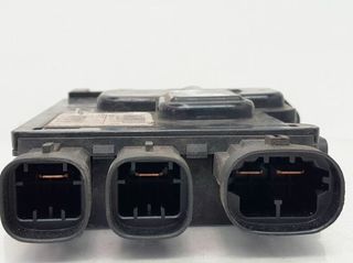 Módulo renault 1141556 243800011r megane iii