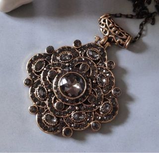 Collana con ciondolo Art Déco
