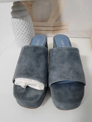 Sandalias de piel azul
