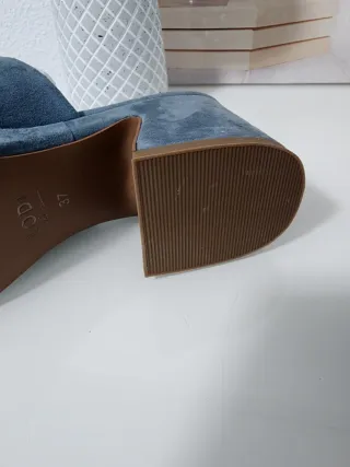 Sandalias de piel azul