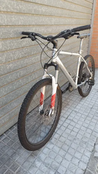 Bicicleta MTB Monty Alumini