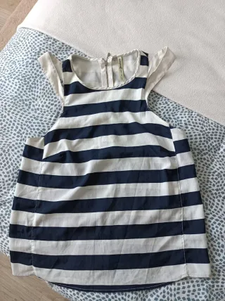 Camiseta Stradivarius Rayas Azul y Blanco