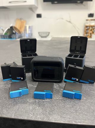 GoPro Hero 8 + 8 batterie + 2 caricatori