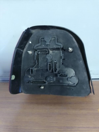 Piloto trasero derecho Volkswagen Golf III