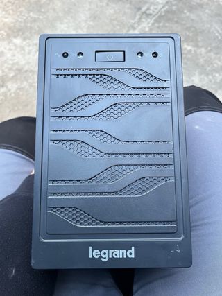 Legrand UPS 1500VA 900W con Batterie Nuove