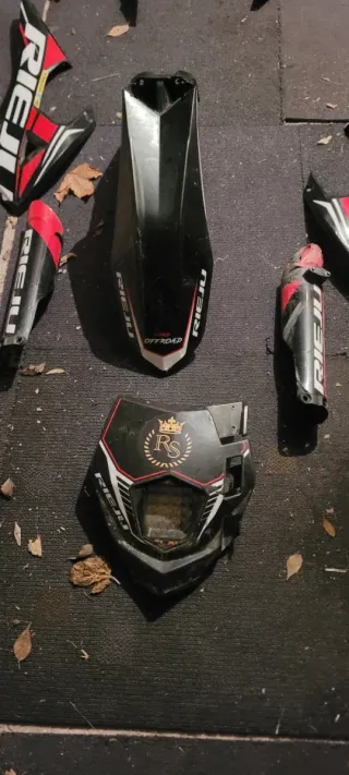 Plástica Rieju MR 300