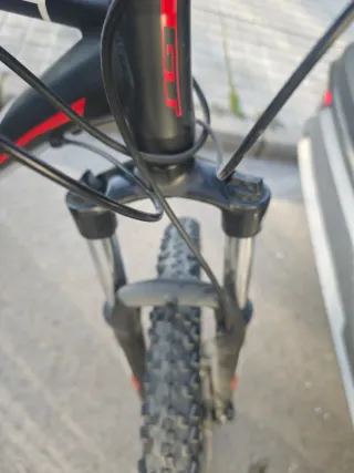 Bici GT Avalanche 4.0