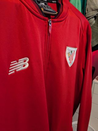 Chaqueta Athletic Club New Balance Roja Talla XXL