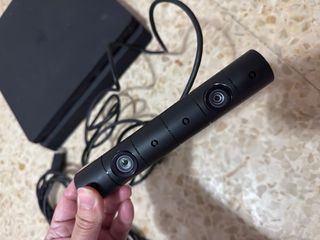 PS4 (PlayStation 4) Negra + Accesorios