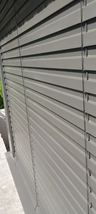 Servicio de limpieza y mantenimiento de cristales