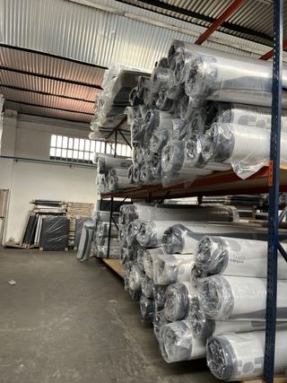 Liquidación: Canapés y colchones