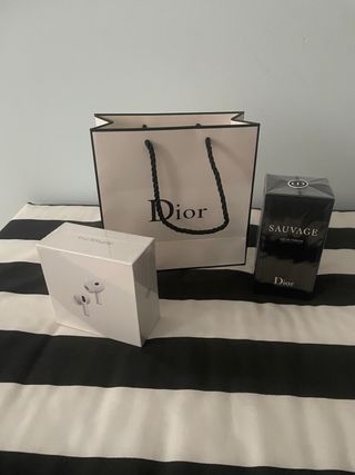 Lote AirPods Pro 2 y Perfume Sauvage Dior