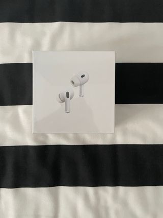 Lote AirPods Pro 2 y Perfume Sauvage Dior