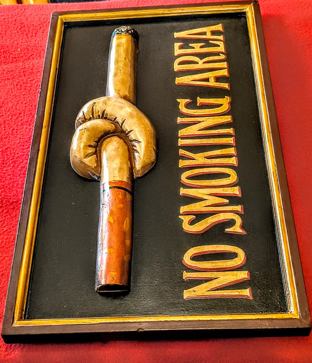 CARTEL DE MADERA EN 3D "ZONA DE NO FUMADORES".