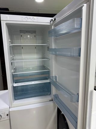 Lavadora y Frigorífico Blanco