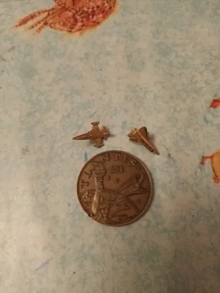 Moneda y 2 pines de aviones AMERICANOS 9€
