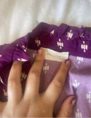 Blusa morada con estampado