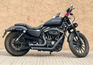 Harley Davidson Sportster XL883N Iron Negra 2011