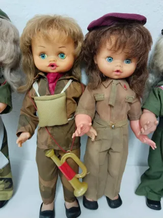 Muñecas Wendolin Colección Militar