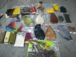 EQUIPO  montaje moscas PESCA