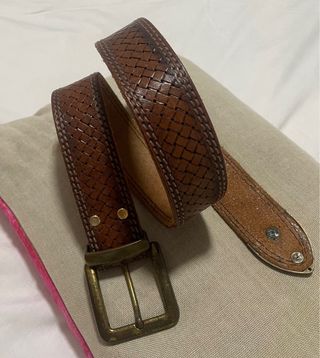 Cinturón de piel trenzada 85cm