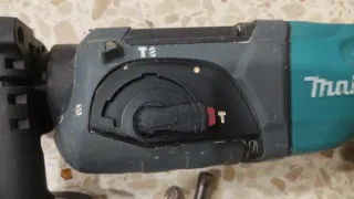 Taladro percutor Makita