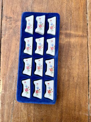 12 Reposa cubiertos porcelana floral