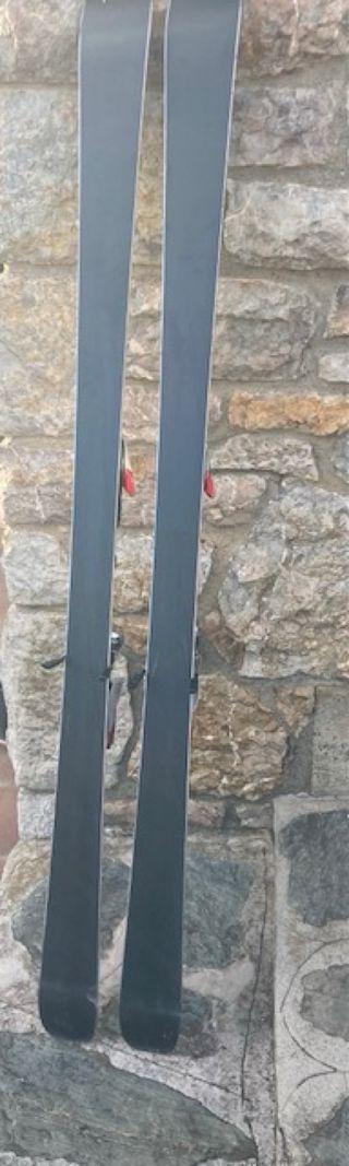 Botas esquí Tecnica Naranja y esquís Volkl 724