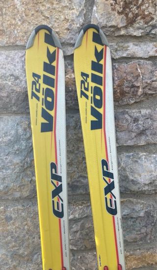 Botas esquí Tecnica Naranja y esquís Volkl 724