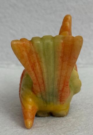 Statuina uccellino in alabastro