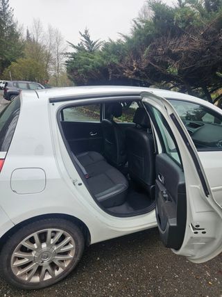 Renault Clio III Exception 2 - 1.2 TCe 100 CV