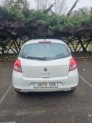 Renault Clio III Exception 2 - 1.2 TCe 100 CV