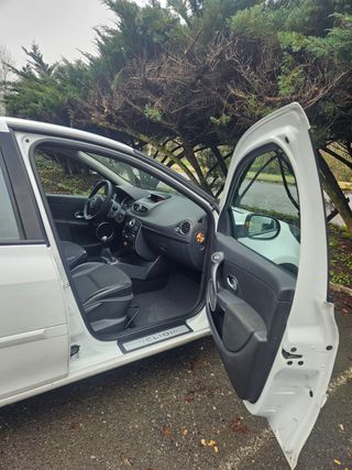 Renault Clio III Exception 2 - 1.2 TCe 100 CV