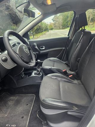 Renault Clio III Exception 2 - 1.2 TCe 100 CV