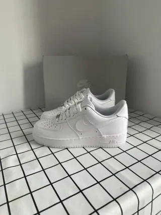NikeAirForce 1 Low '07 White Talla 39