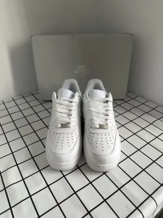 NikeAirForce 1 Low '07 White Talla 39