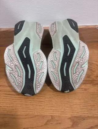 New Balance Revel V4 Talla 36