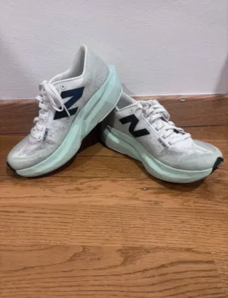 New Balance Revel V4 Talla 36