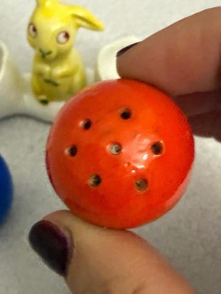 Set Porcellana Antico Coniglio Uova Sale Pepe