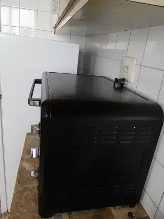 Mini horno Moulinex negro