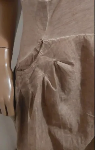 Vestito beige con pizzo