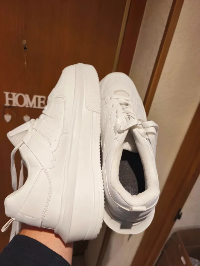Zapatillas blancas