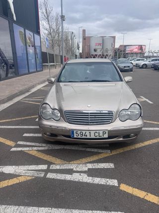 Mercedes-Benz Clase C 2003