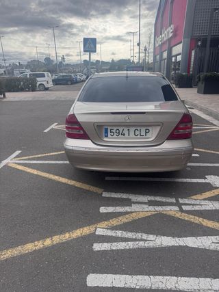 Mercedes-Benz Clase C 2003