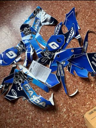 Adhesivos Gas Gas Personalizados