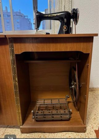 Máquina de coser Alfa clásica